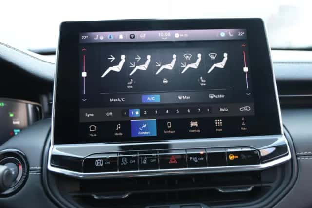 Jeep Compass (2023) thumbnail 34