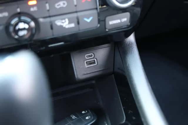 Jeep Compass (2023) thumbnail 40