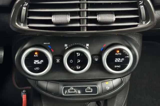 Fiat 500X (2024) thumbnail 9