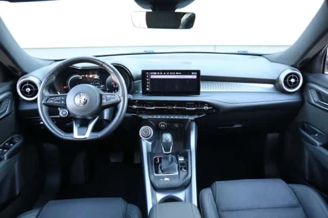 Alfa Romeo Tonale (2023) thumbnail 12
