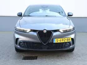 Alfa Romeo Tonale (2023) thumbnail 4