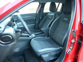 Jeep Avenger (2024) thumbnail 13