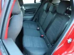Jeep Avenger (2024) thumbnail 17