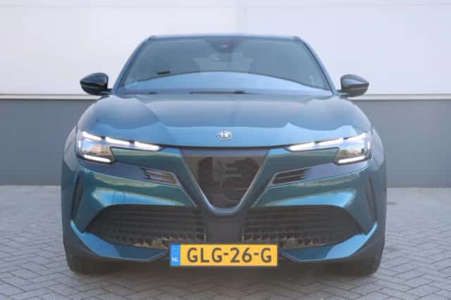 Alfa Romeo Junior (2024) thumbnail 5