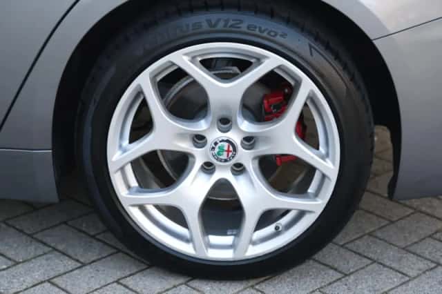 Alfa Romeo Giulia (2020) thumbnail 21