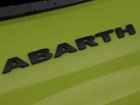 Abarth 500e (2025) thumbnail 14