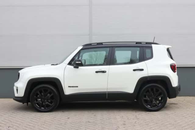Jeep Renegade (2025) thumbnail 2