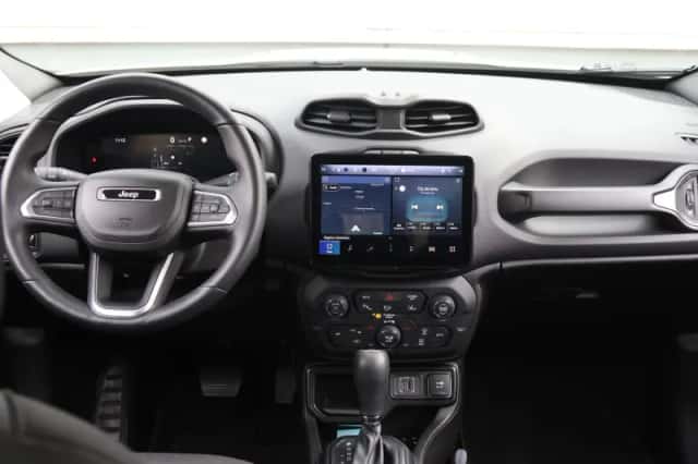 Jeep Renegade (2025) thumbnail 13