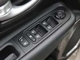 Jeep Renegade (2025) thumbnail 22