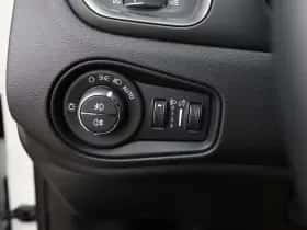 Jeep Renegade (2025) thumbnail 23