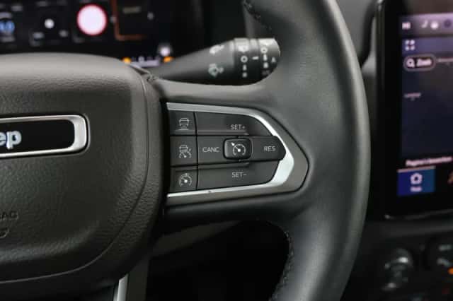Jeep Renegade (2025) thumbnail 25