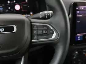 Jeep Renegade (2025) thumbnail 25