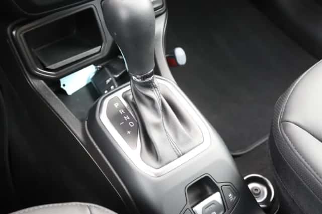Jeep Renegade (2025) thumbnail 37