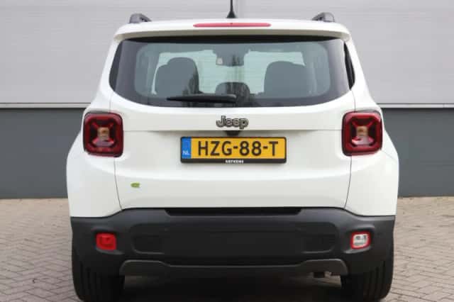 Jeep Renegade (2025) thumbnail 7