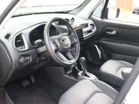 Jeep Renegade (2025) thumbnail 10