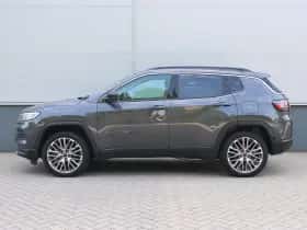 Jeep Compass (2024) thumbnail 2