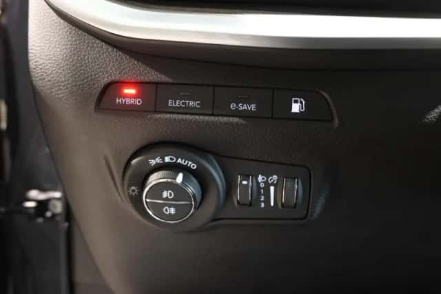 Jeep Compass (2024) thumbnail 25