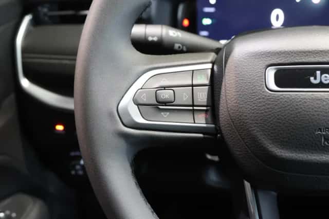 Jeep Compass (2024) thumbnail 26