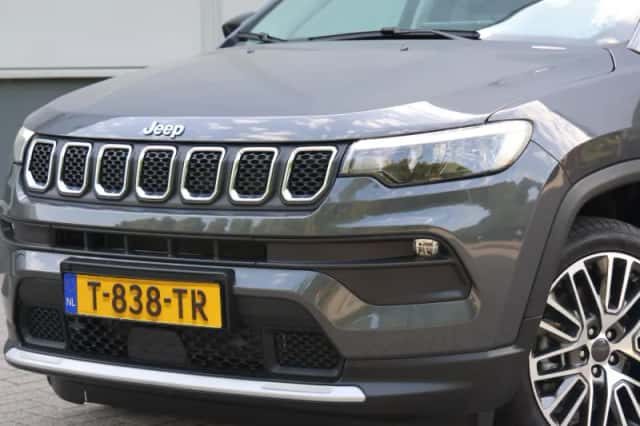 Jeep Compass (2024) thumbnail 6