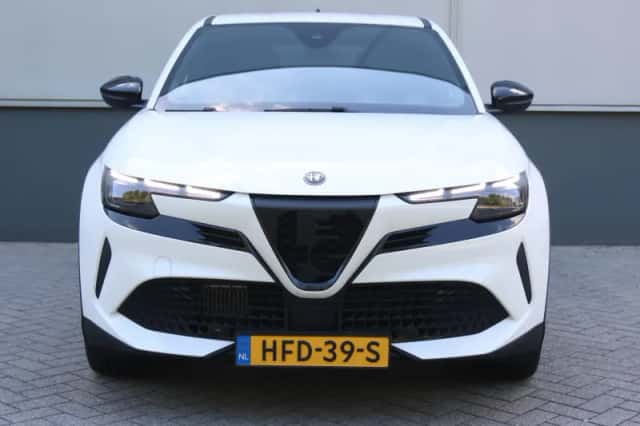 Alfa Romeo Junior (2025) thumbnail 5