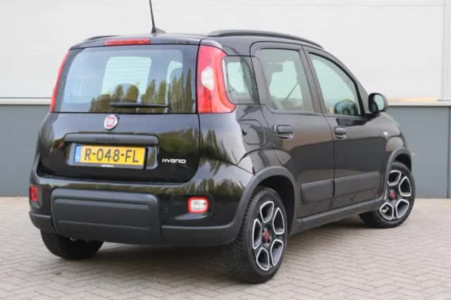 Fiat Panda (2022) thumbnail 3