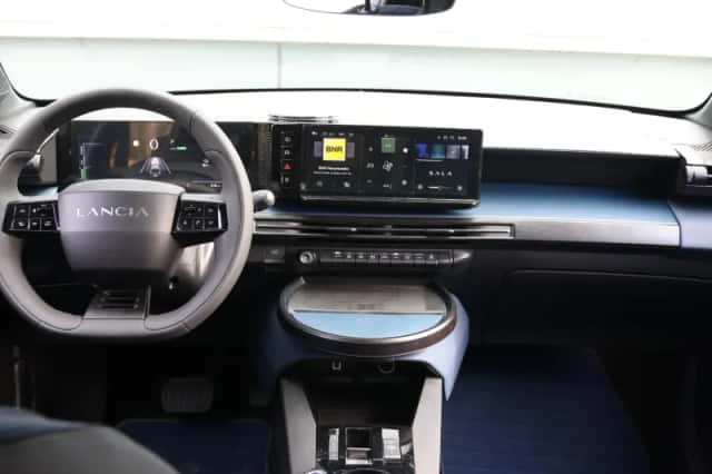 Lancia Ypsilon (2025) thumbnail 14