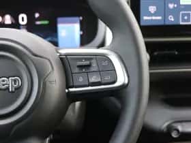 Jeep Avenger (2024) thumbnail 28