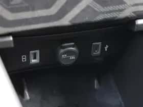 Jeep Avenger (2024) thumbnail 38
