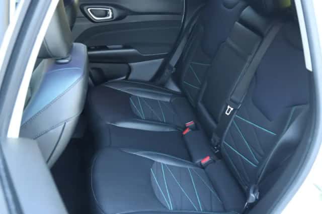 Jeep Compass (2023) thumbnail 14