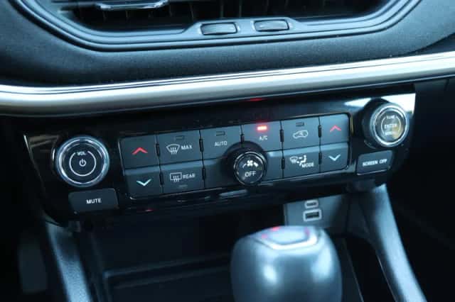 Jeep Compass (2023) thumbnail 33