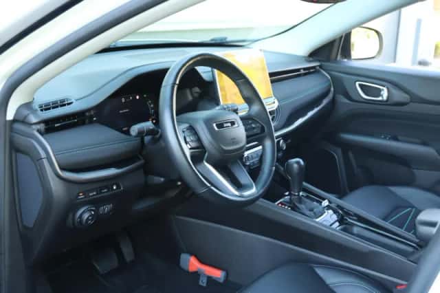 Jeep Compass (2023) thumbnail 8