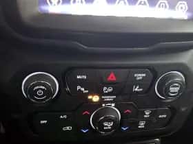 Jeep Renegade (2023) thumbnail 21