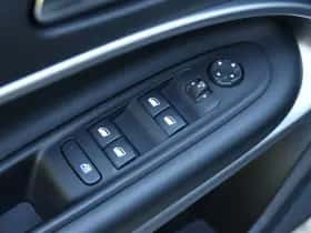 Jeep Avenger (2025) thumbnail 24
