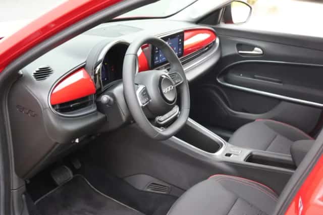 Fiat 600e (2024) thumbnail 12