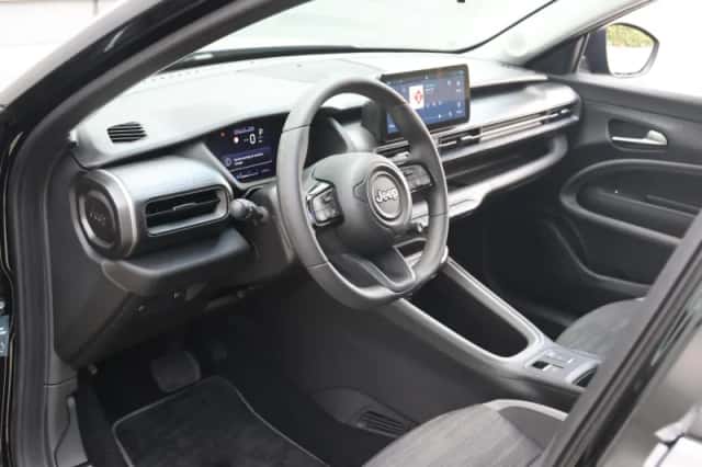 Jeep Avenger (2025) thumbnail 12