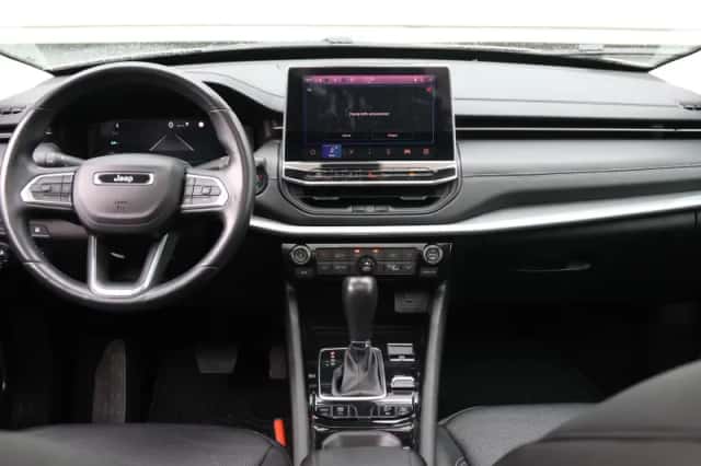 Jeep Compass (2023) thumbnail 16