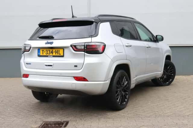 Jeep Compass (2023) thumbnail 3