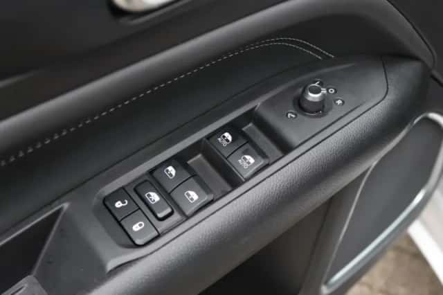 Jeep Compass (2023) thumbnail 26