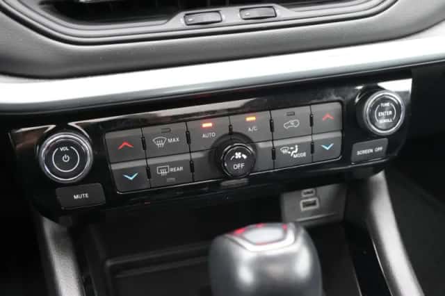 Jeep Compass (2023) thumbnail 38
