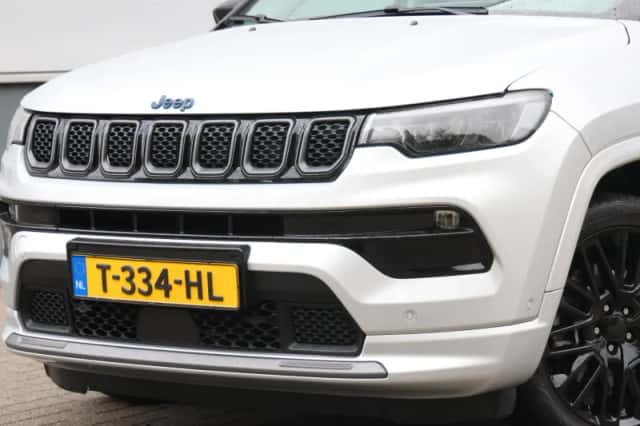 Jeep Compass (2023) thumbnail 6