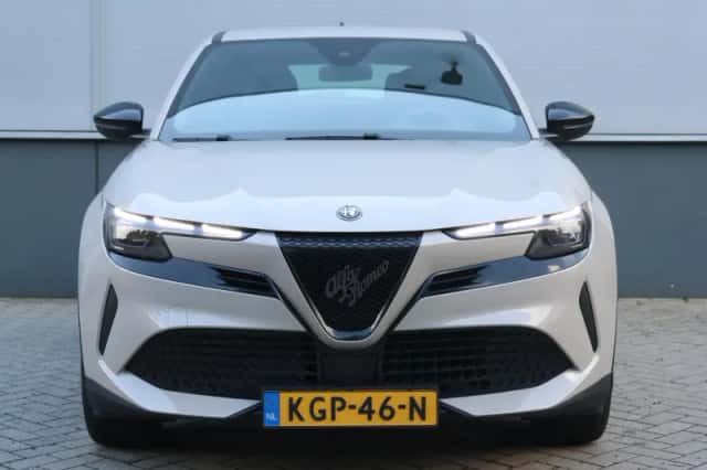 Alfa Romeo Junior (2025) thumbnail 6