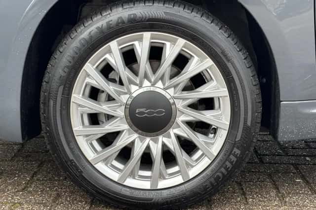 Fiat 500C (2021) thumbnail 7