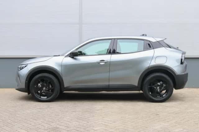 Alfa Romeo Junior (2025) thumbnail 2