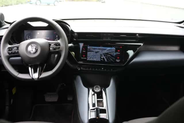 Alfa Romeo Junior (2025) thumbnail 13