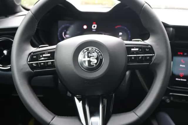 Alfa Romeo Junior (2025) thumbnail 25