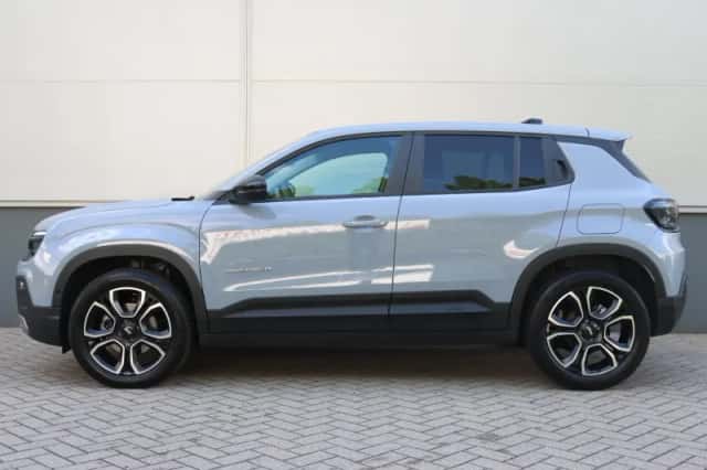 Jeep Avenger (2025) thumbnail 2