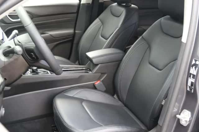 Jeep Compass (2025) thumbnail 13