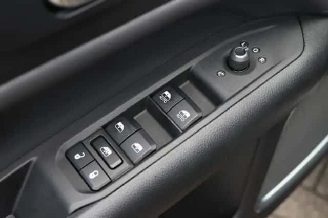 Jeep Compass (2025) thumbnail 23