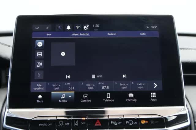 Jeep Compass (2025) thumbnail 32
