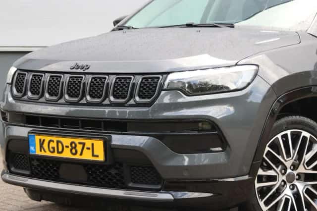 Jeep Compass (2025) thumbnail 6